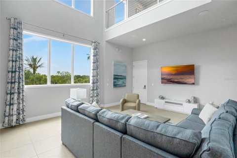 Condo in Four Corners, Florida, 5 bedrooms  № 2203524 - photo 4