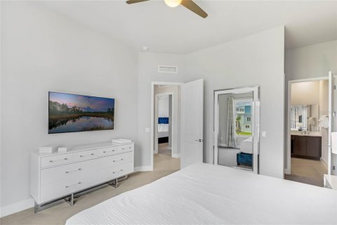Condo in Four Corners, Florida, 5 bedrooms  № 2203524 - photo 8