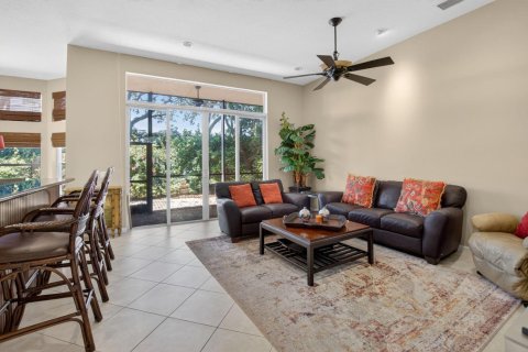 House in Delray Beach, Florida 4 bedrooms, 221.85 sq.m. № 2242036 - photo 13