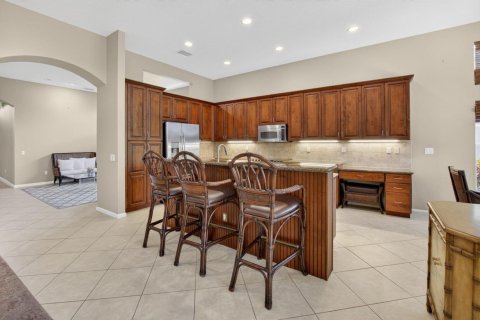 House in Delray Beach, Florida 4 bedrooms, 221.85 sq.m. № 2242036 - photo 17