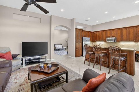 House in Delray Beach, Florida 4 bedrooms, 221.85 sq.m. № 2242036 - photo 16