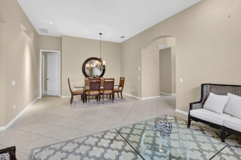 House in Delray Beach, Florida 4 bedrooms, 221.85 sq.m. № 2242036 - photo 11