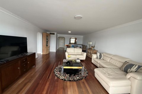 Condo in Fort Lauderdale, Florida, 2 bedrooms  № 2250717 - photo 2