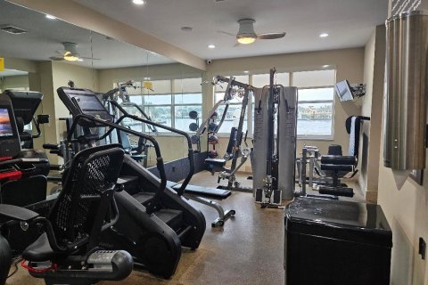 Condo in Fort Lauderdale, Florida, 2 bedrooms  № 2250717 - photo 12