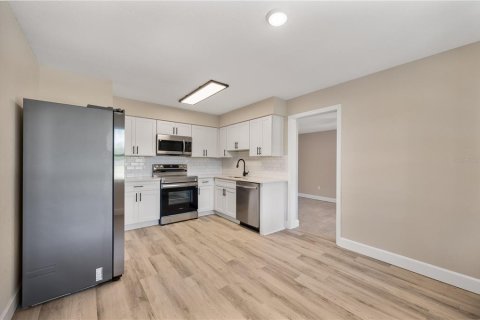 Casa en venta en Lake Wales, Florida, 3 dormitorios, 137.5 m2 № 2383824 - foto 10