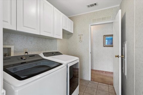 House in Lake Mary, Florida 2 bedrooms, 111.48 sq.m. № 1878337 - photo 18