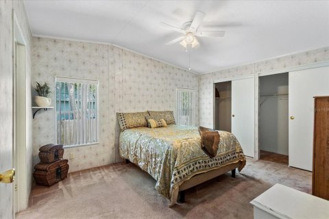 House in Lake Mary, Florida 2 bedrooms, 111.48 sq.m. № 1878337 - photo 11