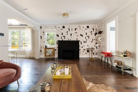 House in Miami, Florida 4 bedrooms, 193.24 sq.m. № 1896248 - photo 7