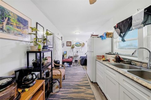 Immobilier commercial à vendre à Lakeland, Floride: 6 chambres, 222.97 m2 № 2408450 - photo 4