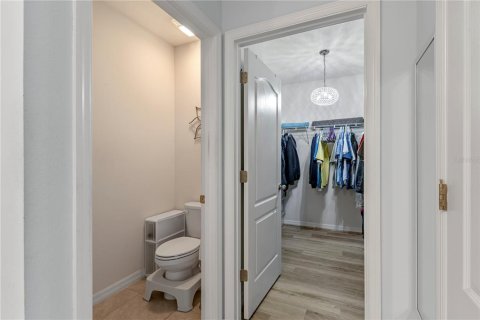 Casa en venta en Deltona, Florida, 4 dormitorios, 170.57 m2 № 1767552 - foto 10
