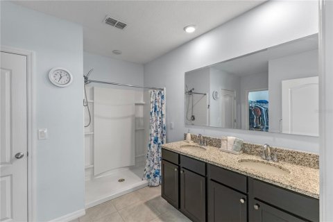 Casa en venta en Deltona, Florida, 4 dormitorios, 170.57 m2 № 1767552 - foto 11