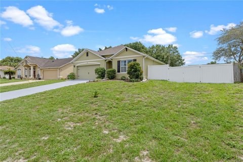 Casa en venta en Deltona, Florida, 4 dormitorios, 170.57 m2 № 1767552 - foto 30