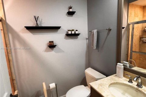 Townhouse in Hollywood, Florida 3 bedrooms, 214.05 sq.m. № 2399575 - photo 26