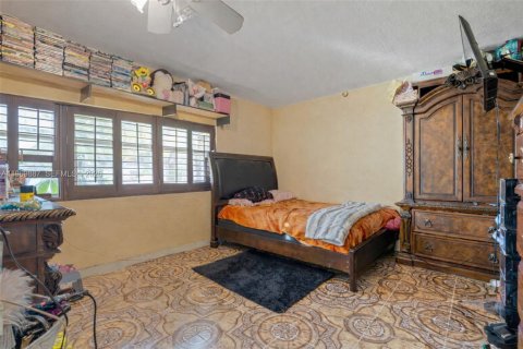 Casa en venta en Homestead, Florida, 4 dormitorios, 161 m2 № 2040405 - foto 16