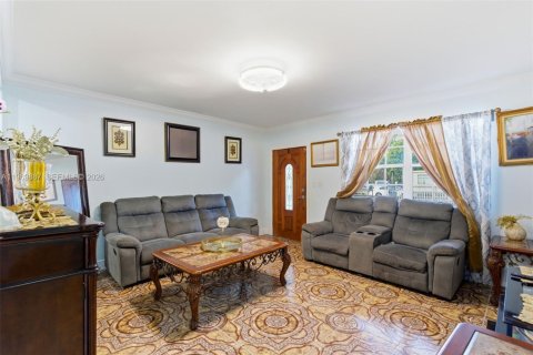 Casa en venta en Homestead, Florida, 4 dormitorios, 161 m2 № 2040405 - foto 9