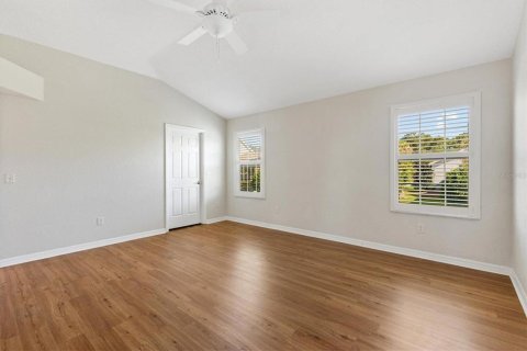 House in The Villages, Florida 3 bedrooms, 185.53 sq.m. № 1905556 - photo 19