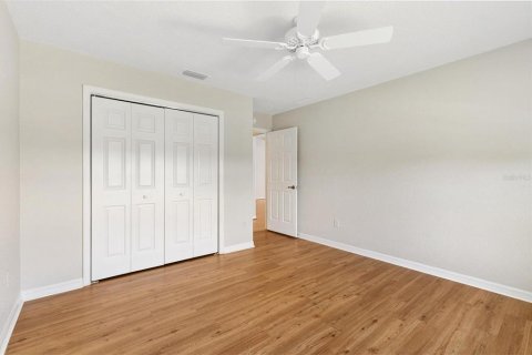 House in The Villages, Florida 3 bedrooms, 185.53 sq.m. № 1905556 - photo 23