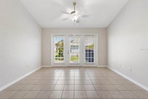 House in The Villages, Florida 3 bedrooms, 185.53 sq.m. № 1905556 - photo 17