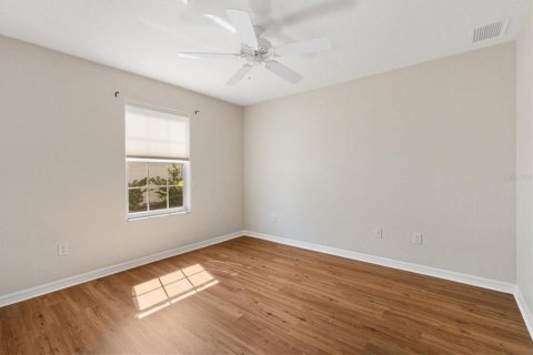 House in The Villages, Florida 3 bedrooms, 185.53 sq.m. № 1905556 - photo 25