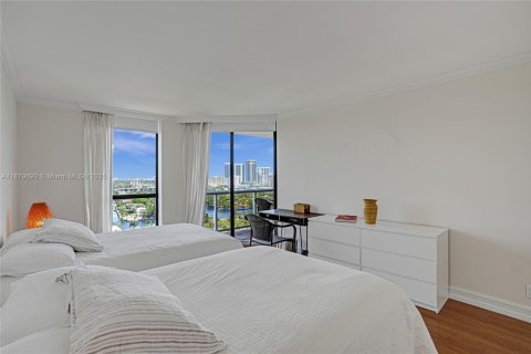 Copropriété à louer à Aventura, Floride: 2 chambres, 121.7 m2 № 1995241 - photo 9