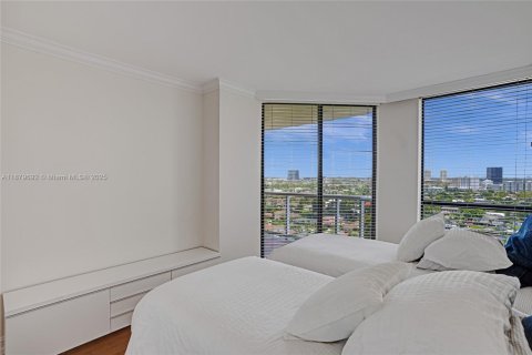 Copropriété à louer à Aventura, Floride: 2 chambres, 121.7 m2 № 1995241 - photo 22