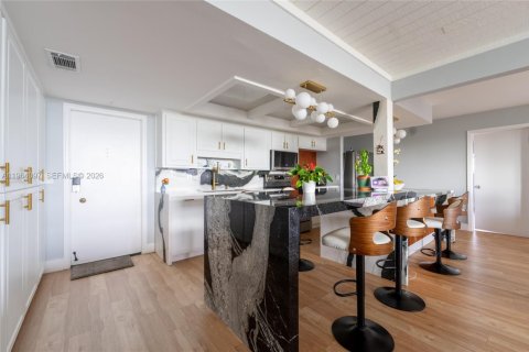 Condo in Deerfield Beach, Florida, 4 bedrooms  № 2027827 - photo 12