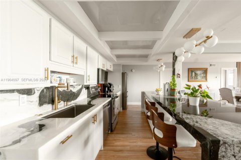 Condo in Deerfield Beach, Florida, 4 bedrooms  № 2027827 - photo 15