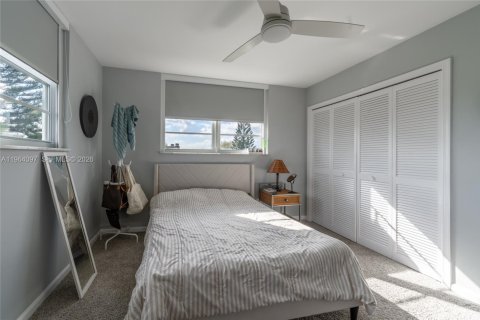 Condo in Deerfield Beach, Florida, 4 bedrooms  № 2027827 - photo 29