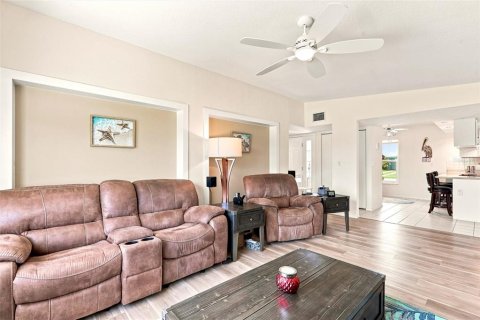 Villa ou maison à vendre à Port Charlotte, Floride: 3 chambres, 144.46 m2 № 2226273 - photo 10