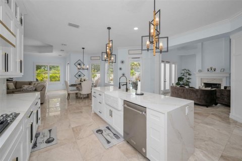 House in Trinity, Florida 4 bedrooms, 336.86 sq.m. № 1846445 - photo 28