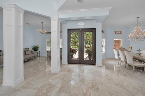 House in Trinity, Florida 4 bedrooms, 336.86 sq.m. № 1846445 - photo 8