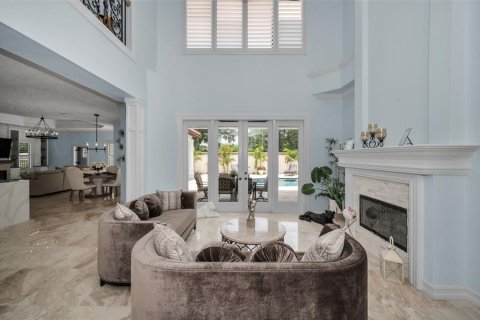 House in Trinity, Florida 4 bedrooms, 336.86 sq.m. № 1846445 - photo 15