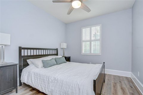House in Fish Hawk, Florida 4 bedrooms, 239.13 sq.m. № 1914138 - photo 25