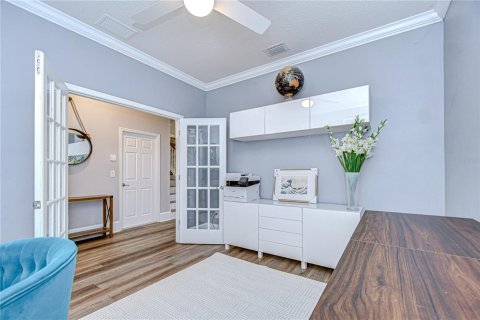 House in Fish Hawk, Florida 4 bedrooms, 239.13 sq.m. № 1914138 - photo 7