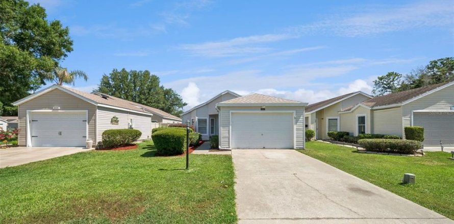 Villa ou maison à Leesburg, Floride 2 chambres, 103.96 m2 № 2199756