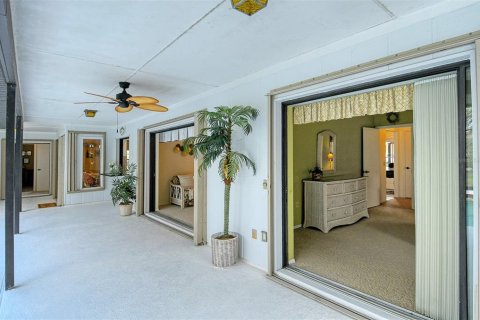 House in Englewood, Florida 3 bedrooms, 221.57 sq.m. № 1015126 - photo 24