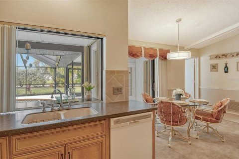 House in Englewood, Florida 3 bedrooms, 221.57 sq.m. № 1015126 - photo 19