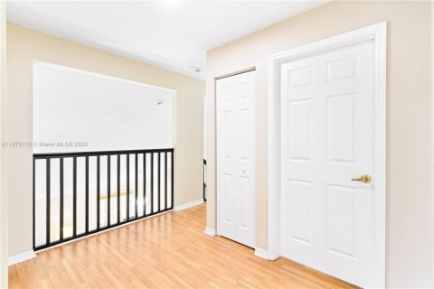 Villa ou maison à vendre à Pembroke Pines, Floride: 4 chambres, 217.3 m2 № 1921839 - photo 27