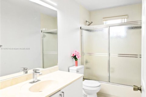 Villa ou maison à vendre à Pembroke Pines, Floride: 4 chambres, 217.3 m2 № 1921839 - photo 29