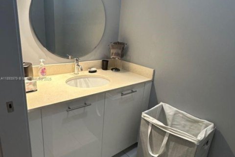 Copropriété à louer à Miami, Floride: 1 chambre, 131.09 m2 № 2169841 - photo 15