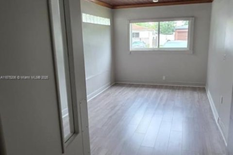 Купить виллу или дом в Майами, Флорида 4 спальни, 126.81м2, № 1896143 - фото 11