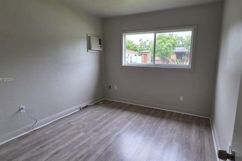 Купить виллу или дом в Майами, Флорида 4 спальни, 126.81м2, № 1896143 - фото 25