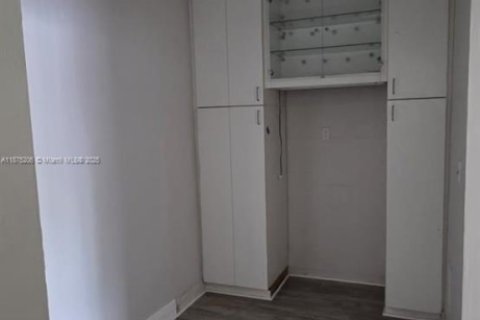 Купить виллу или дом в Майами, Флорида 4 спальни, 126.81м2, № 1896143 - фото 12