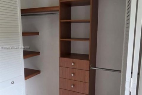 Купить виллу или дом в Майами, Флорида 4 спальни, 126.81м2, № 1896143 - фото 22