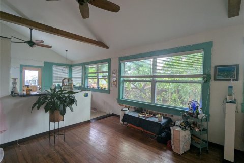 Commercial property in Saint Petersburg, Florida 4 bedrooms, 186.64 sq.m. № 1740778 - photo 5