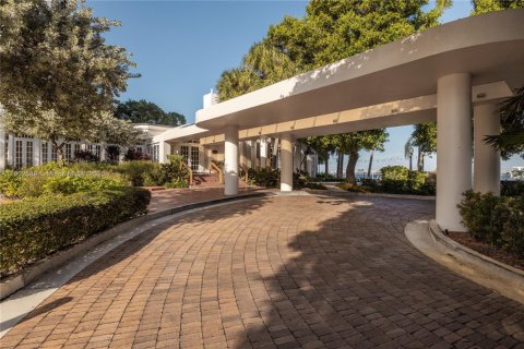 Condominio en venta en Miami, Florida, 3 dormitorios, 136.47 m2 № 1954963 - foto 28