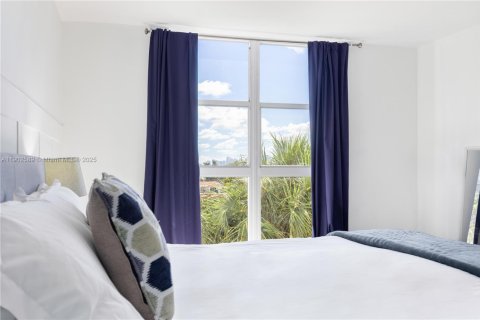 Condominio en venta en Miami, Florida, 3 dormitorios, 136.47 m2 № 1954963 - foto 14