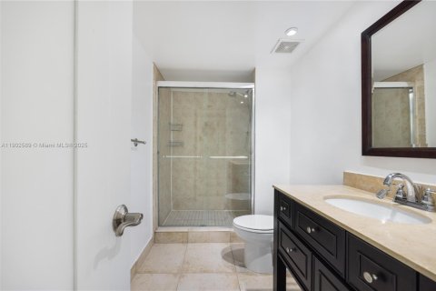Condominio en venta en Miami, Florida, 3 dormitorios, 136.47 m2 № 1954963 - foto 15