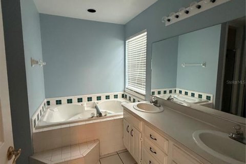Villa ou maison à louer à Lakeland, Floride: 4 chambres, 176.51 m2 № 1894540 - photo 12