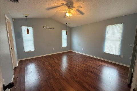 Villa ou maison à louer à Lakeland, Floride: 4 chambres, 176.51 m2 № 1894540 - photo 13